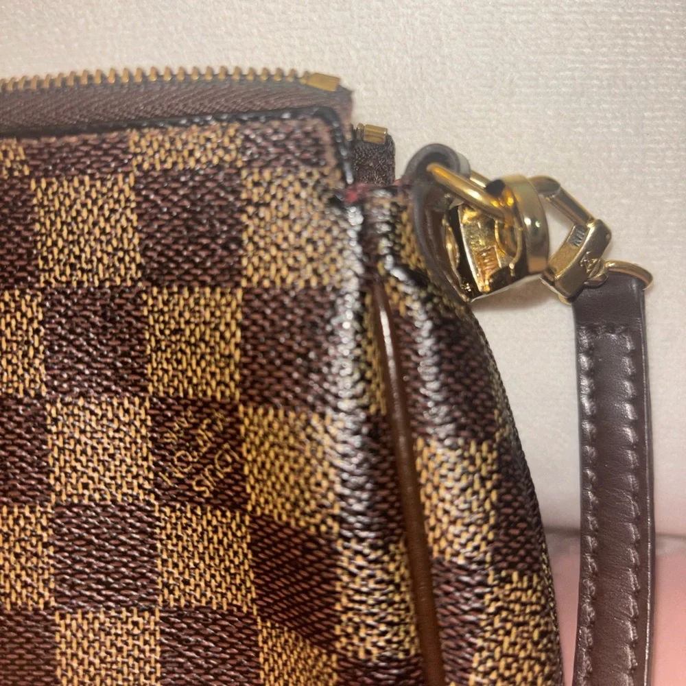 Louis Vuitton this lovely
